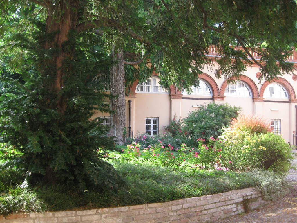 Residence In Centro Mantua Exterior foto