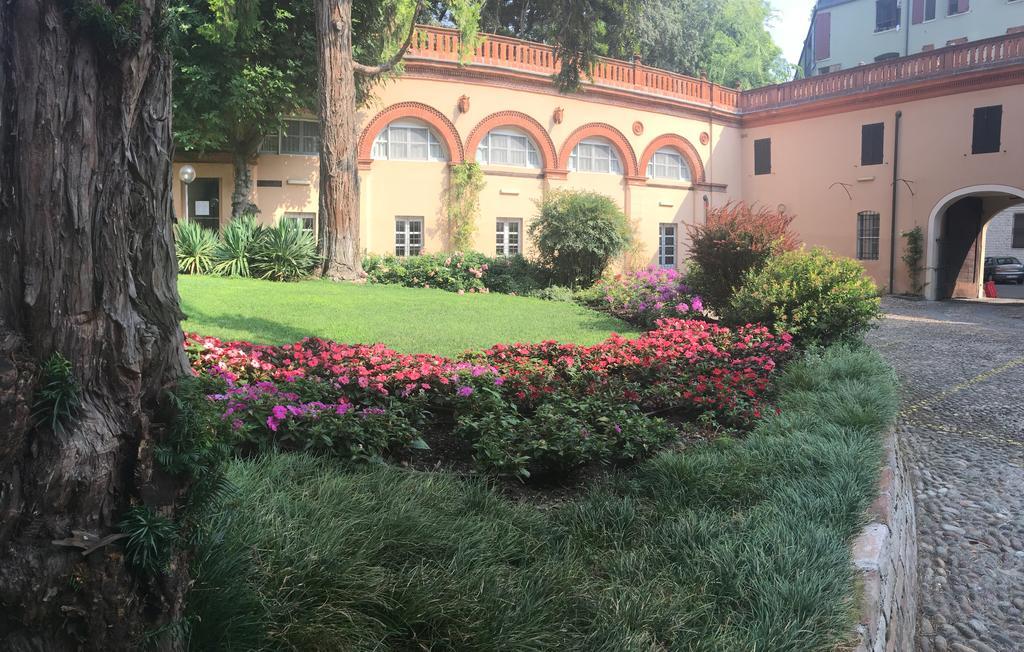 Residence In Centro Mantua Exterior foto